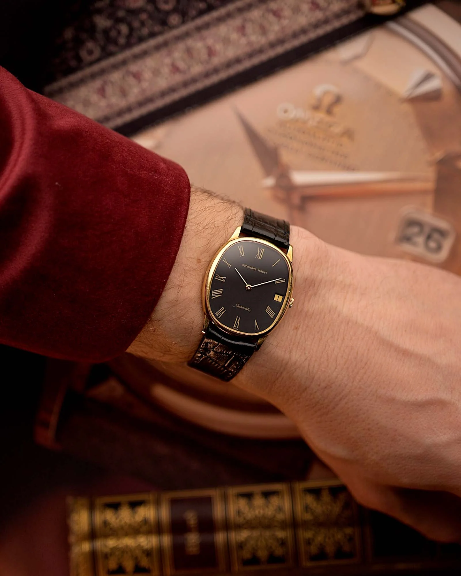 Audemars Piguet Ellipse Black Roman 1977 - Image 2