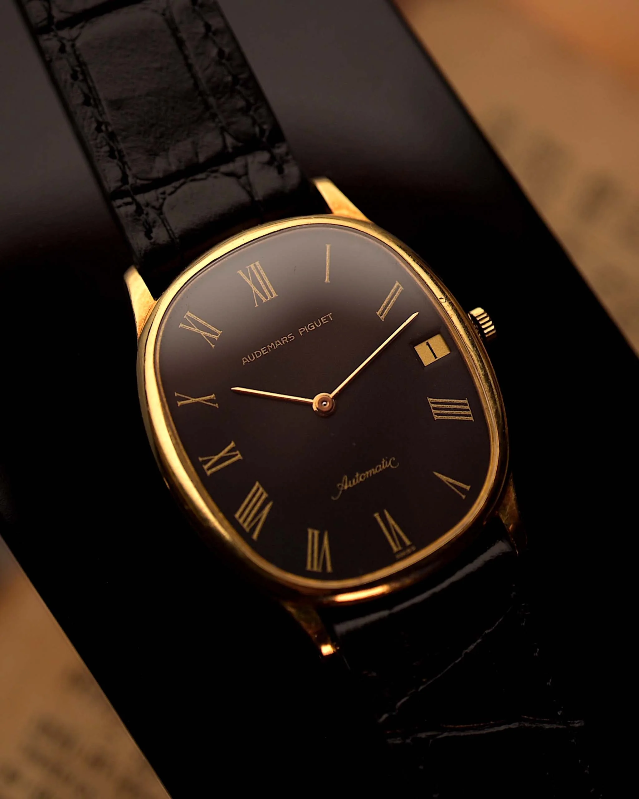 Audemars Piguet Ellipse Black Roman 1977 - Image 6