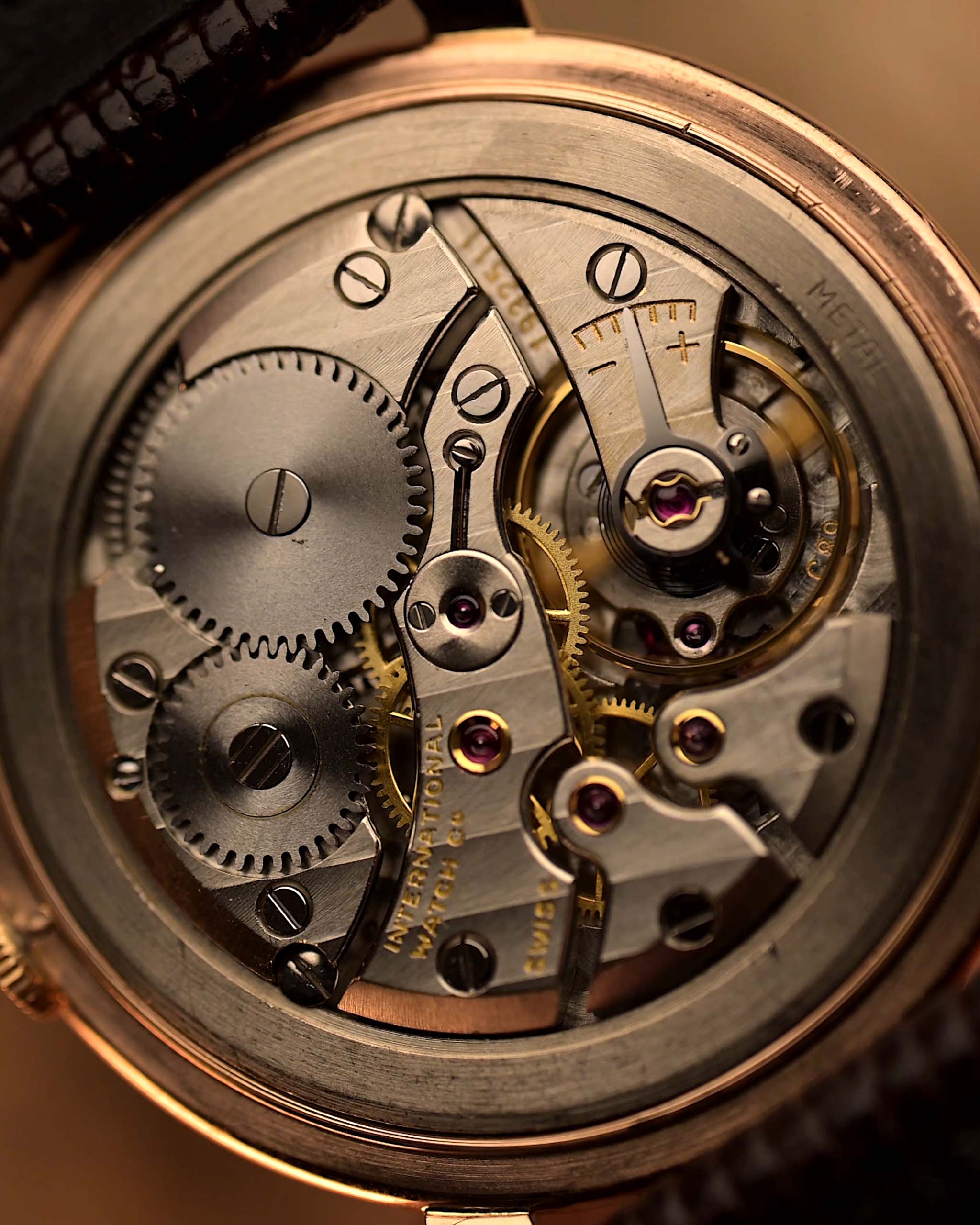 IWC Cal. 89 Shark Fin 18k Rosé 1968 - Image 7