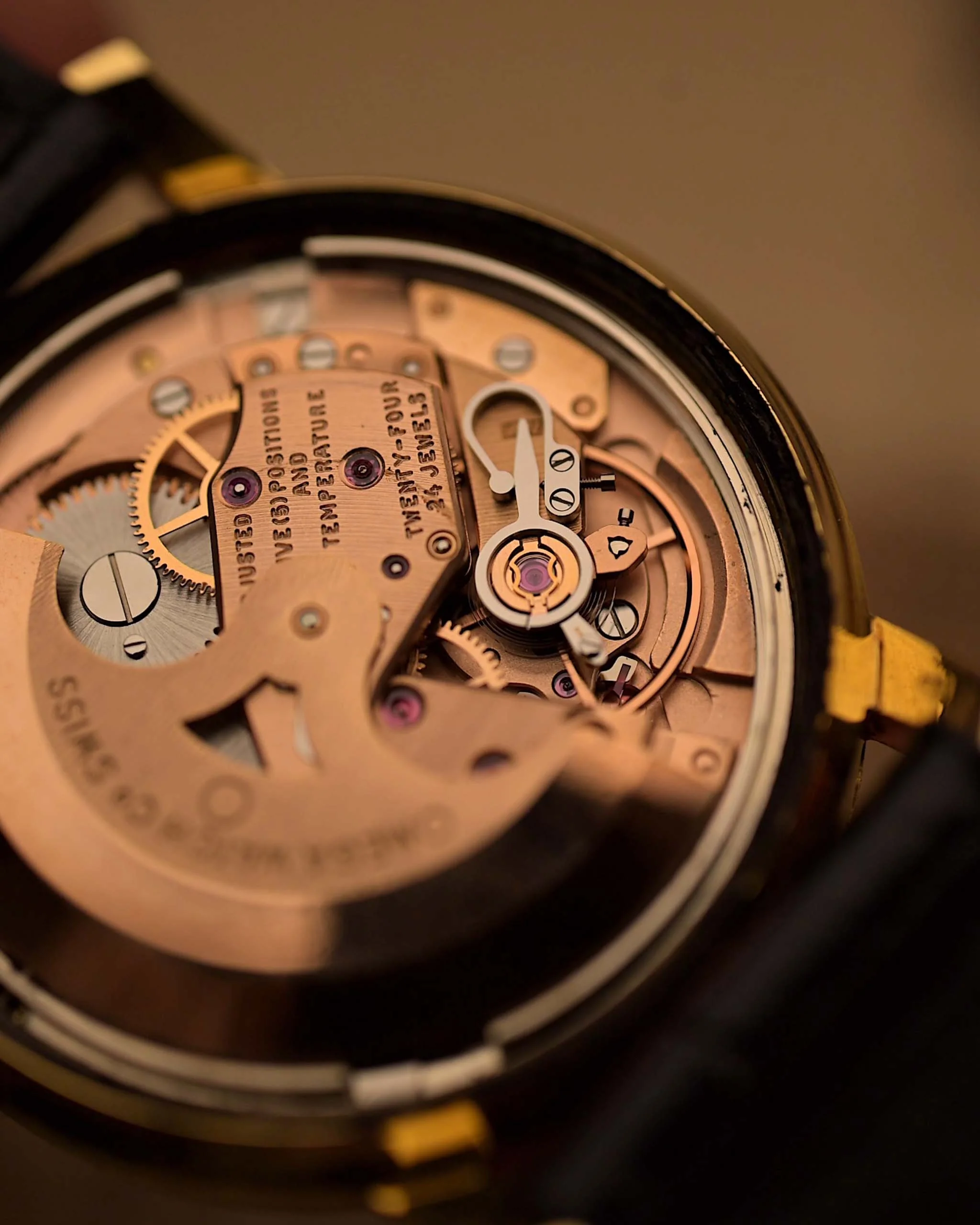 Omega 168018 Constellation 18k Date Onyx 1969 - Image 8