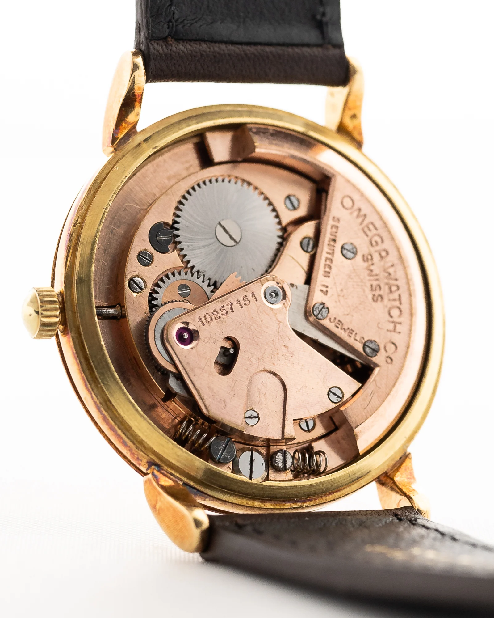 Omega Dress 18k Bumper 1944 - Image 15