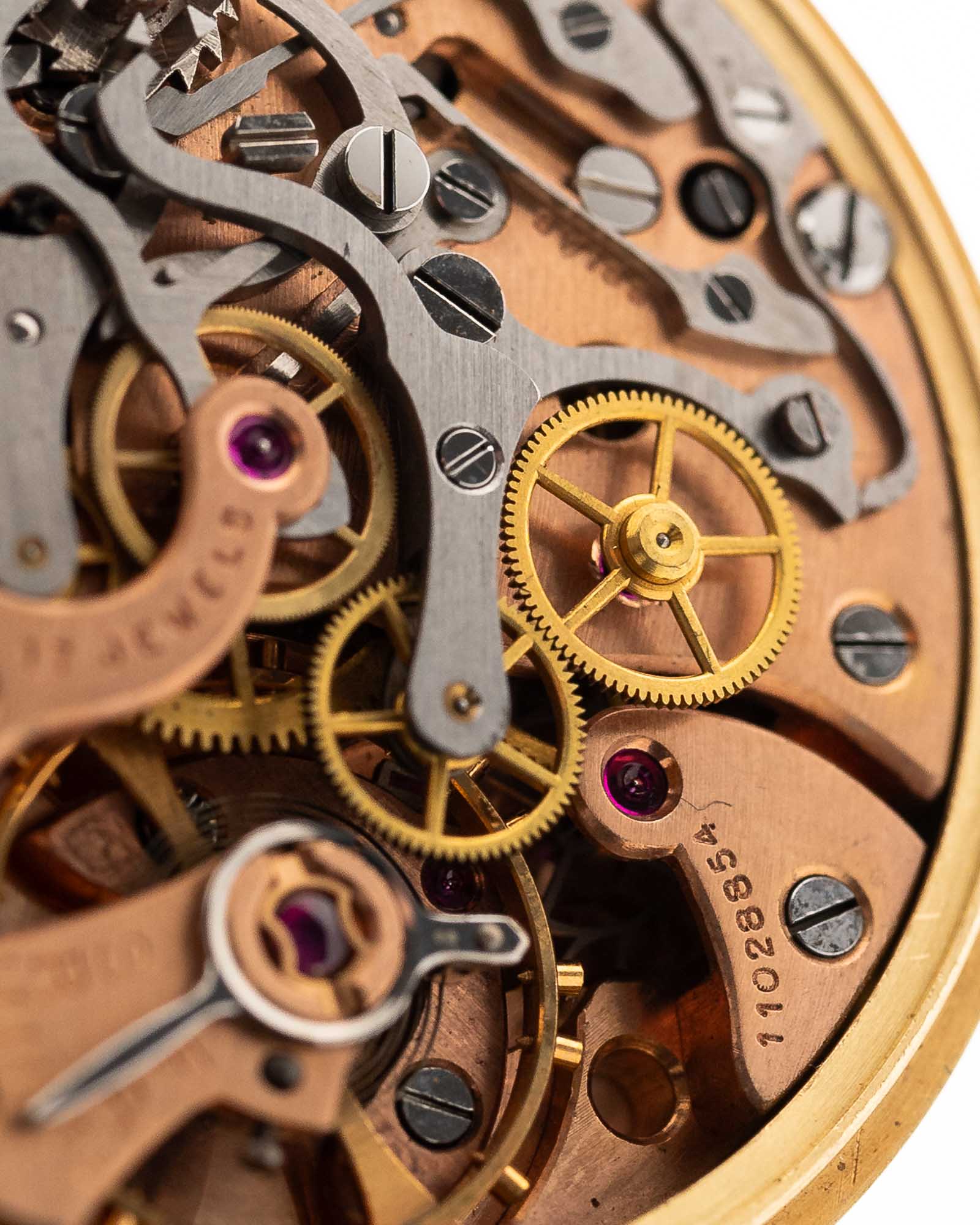 Omega 2393 Chronograph 18k 1960 - Image 16