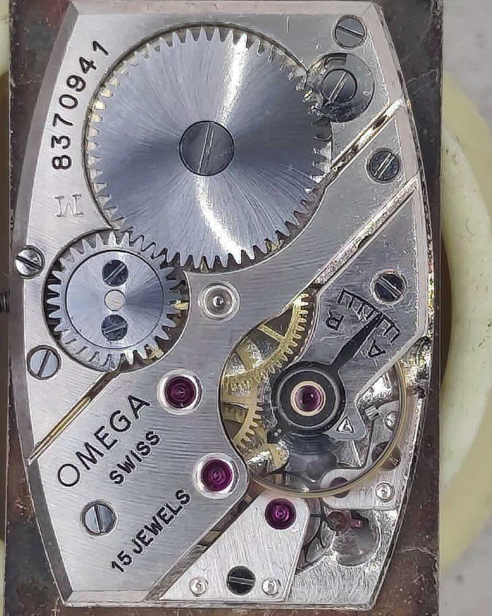 Omega T17 Art Deco Rectangular 1940s - Image 13