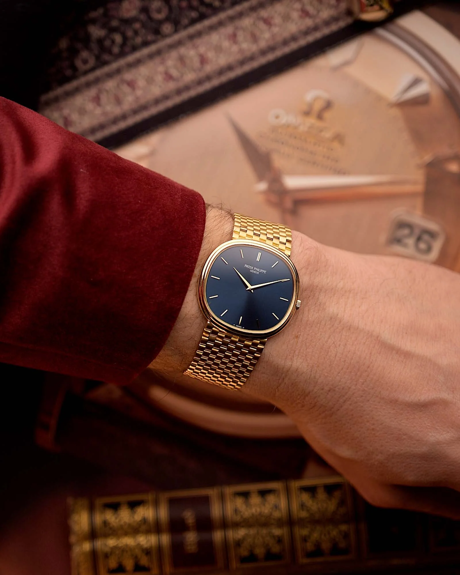 Patek Philippe 3739 Jumbo Ellipse 1980s - Image 2