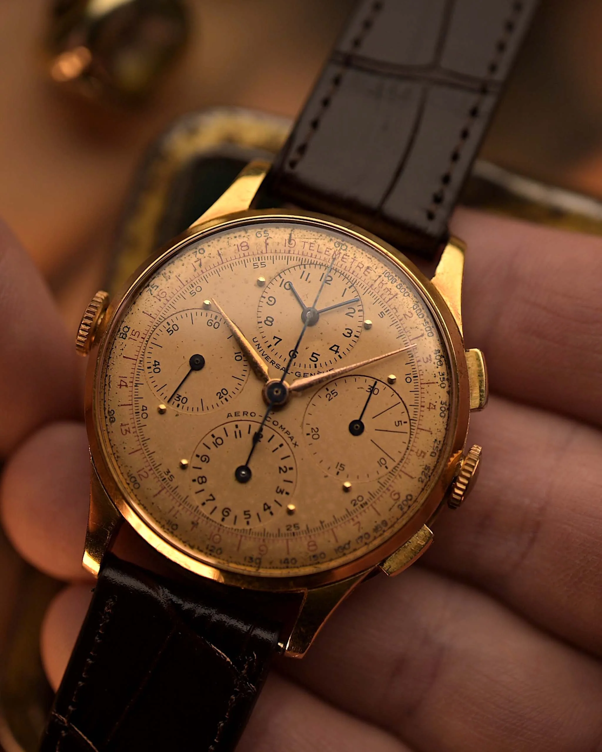 Universal Geneve 12540 Aero Compax 18k 1940s - Image 3